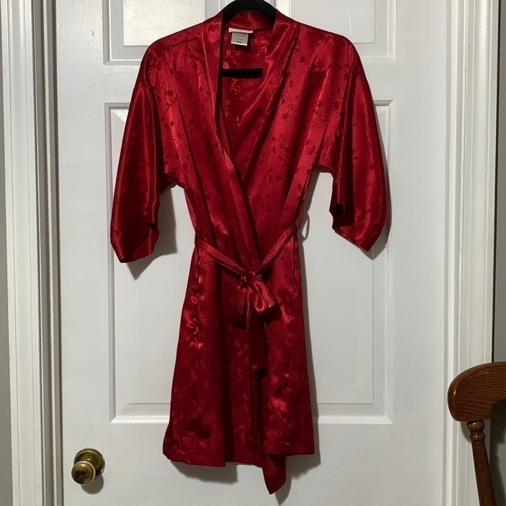 Inner Most satiny red robe with a floral motif pattern